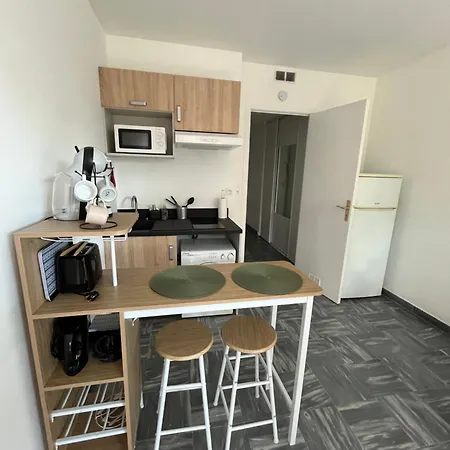 Apartment A 5 Min De La *